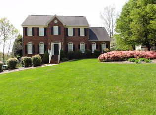 3104 Robinwood Ct, High Point, NC 27265