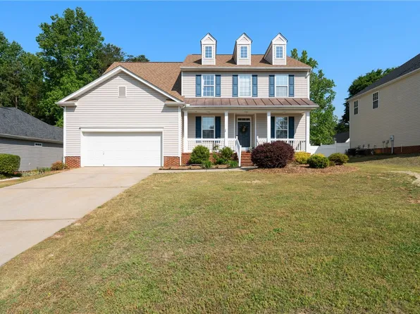 104 W Sundance Dr, Easley, SC 29642