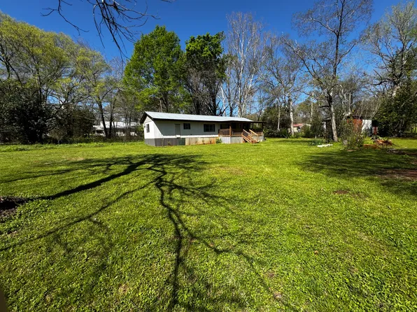 1005 Elm St, San Augustine, TX 75972