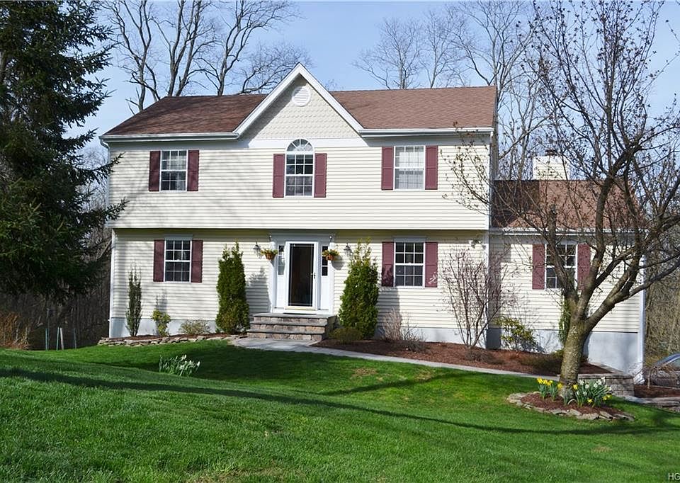 1st image of 15 Courtney Ln