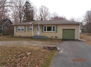 104 Dogwood Dr, Yorktown, VA 23693