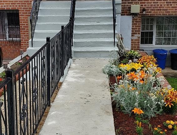 5th image of 1025 E 229th St