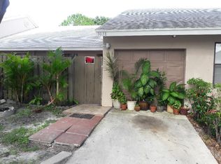 5078 Glencove Ln, West Palm Beach, FL 33415