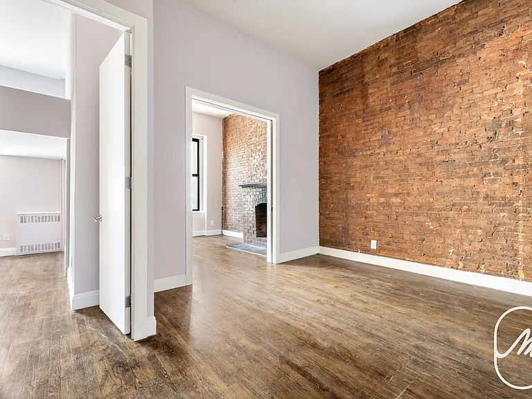 326 W 23rd St #1F — Photo 2