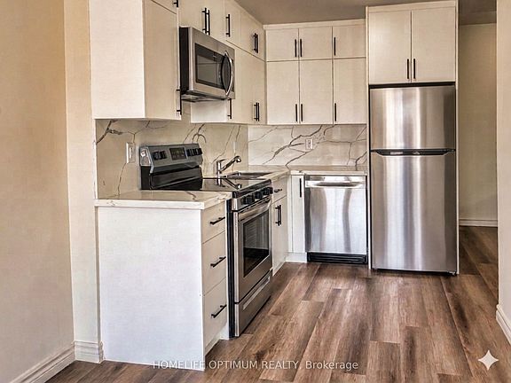 4th image of 12 Suncrest Ln #204