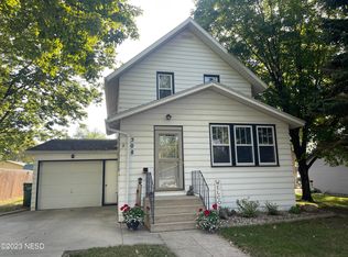 508 3rd St NE, Watertown, SD 57201