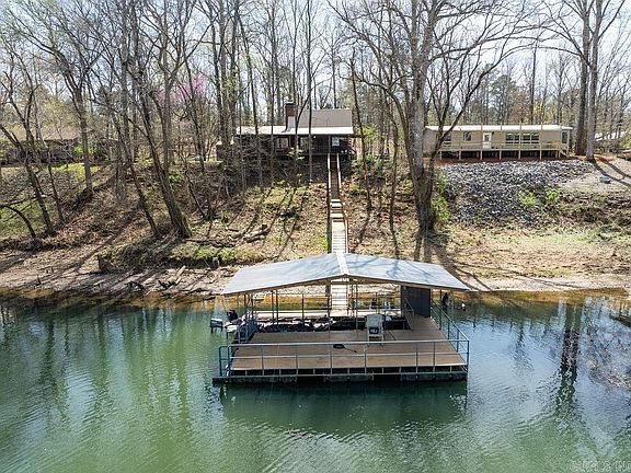 3rd image of 315 Little Dunham Dr