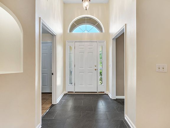 3rd image of 2025 Ascot Way