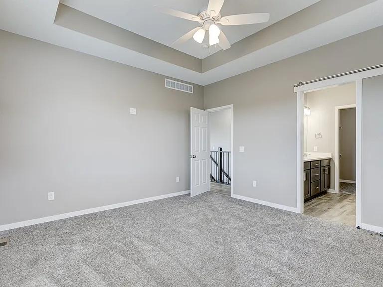 2444 N 8th Ave E — Photo 12