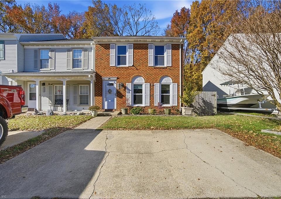 1st image of 221 Mannings Ln