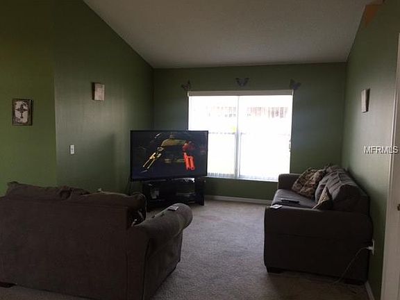 3rd image of 361 Aylesbury Ct
