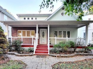 525 S Main St, Canton, IL 61520