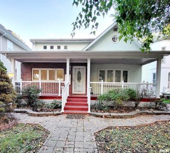 525 S Main St, Canton, IL, 61520