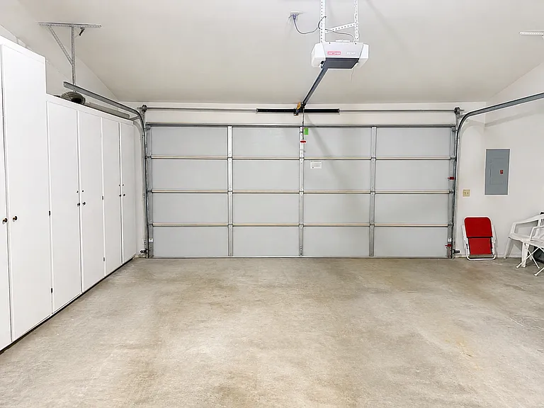 4925 Summit Cir — Photo 28