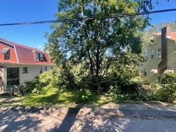 646 Harker St, Pittsburgh, PA 15220