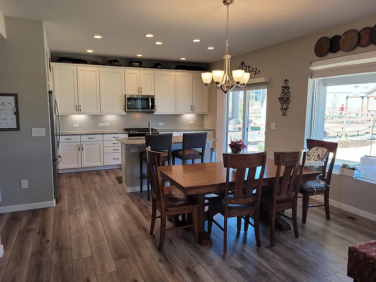 10135 Thrive Ln — Photo 5