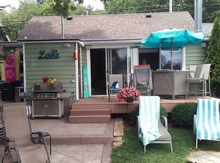 N52W35173 W Lake Dr, Oconomowoc, WI 53066
