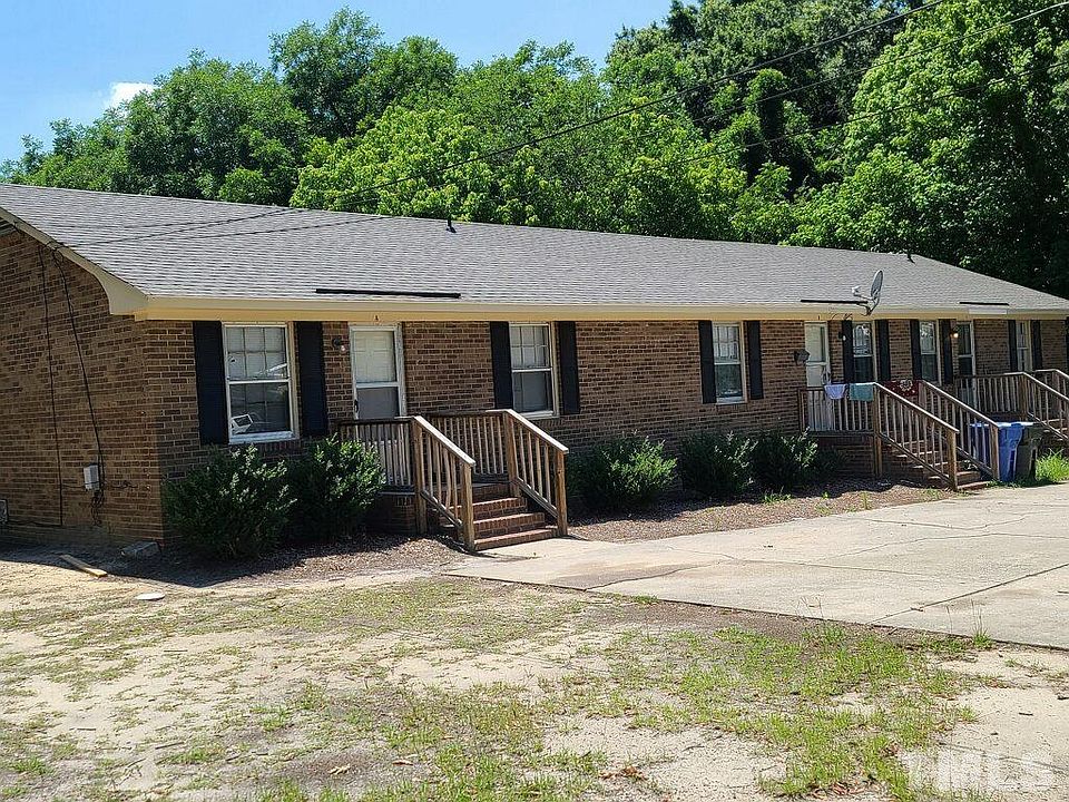 Outside (Unit B)
