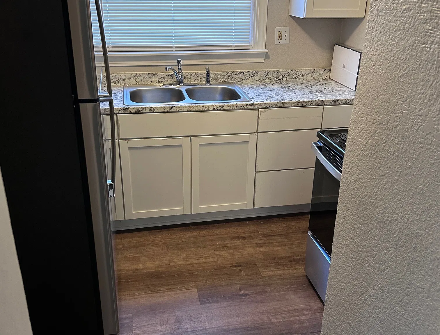 2 bed, 972 sqft, $1,300 — Photo 4