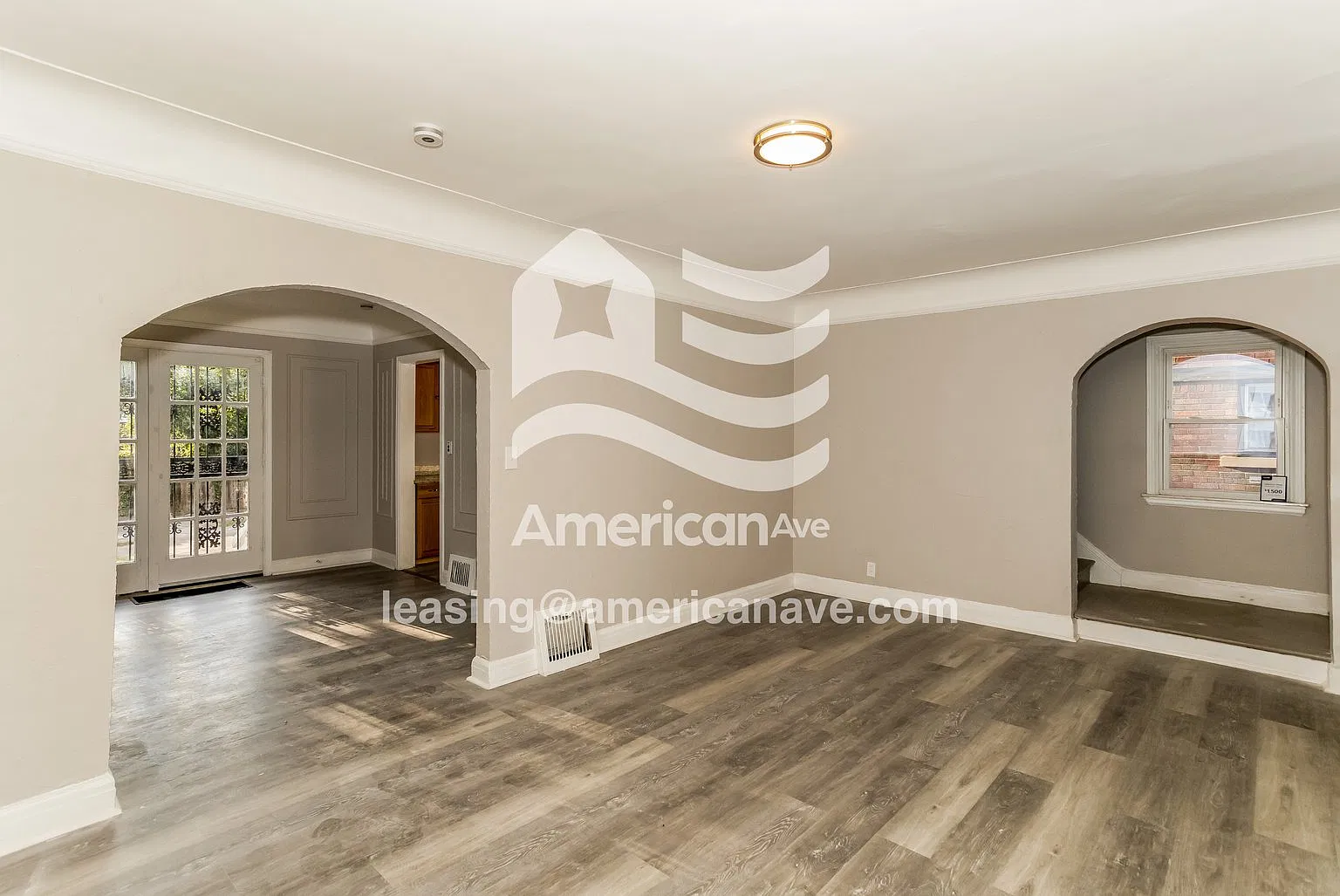 3 bed, 1.5 bath, 1287 sqft, $1,318 — Photo 4