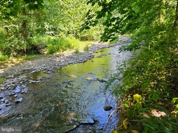 2 Creek Rd, Duncannon, PA 17020