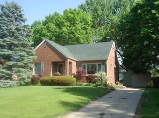 1809 Locust St, West Des Moines, IA 50265