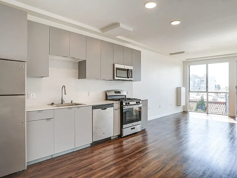 4801 Shattuck — Photo 37