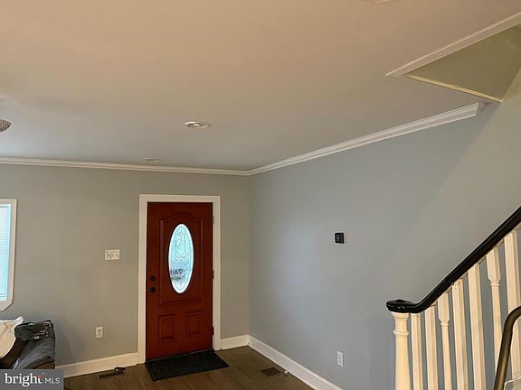 2nd image of 1507 E Duval St
