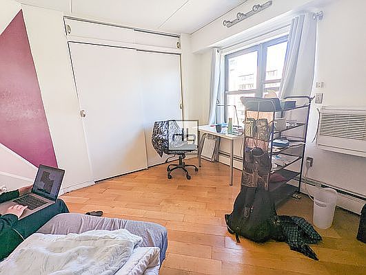 3rd image of 300 W 110th St Floor 6