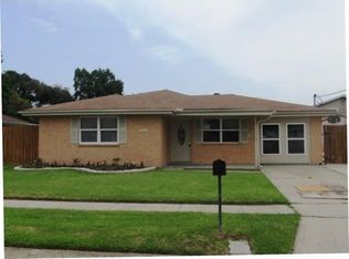 2821 Cardinal Dr, Marrero, LA 70072