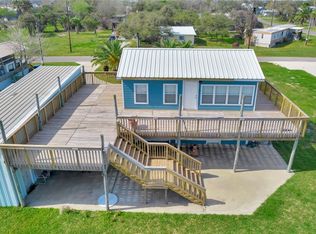 705 W Jefferson Ave, Port O Connor, TX 77982