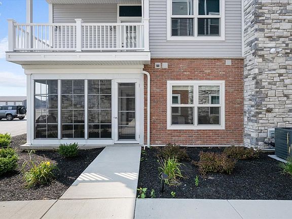 4th image of 2711 S Harbor Bay Dr #1211