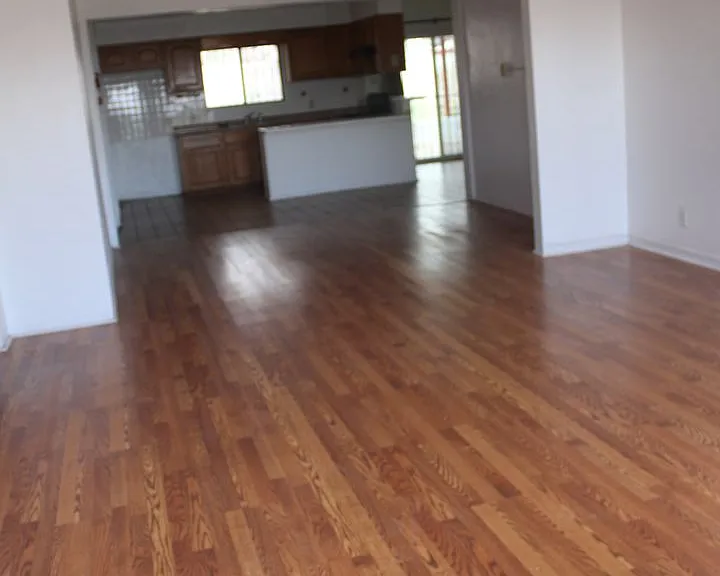 3221 Monroe Ave — Photo 2