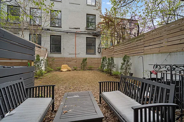 Rented by Compass | media 2