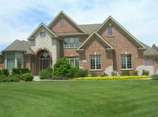 5N074 Prairie Rose Dr, St Charles, IL 60175