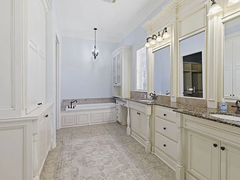 1549 Lacadie Dr — Photo 10