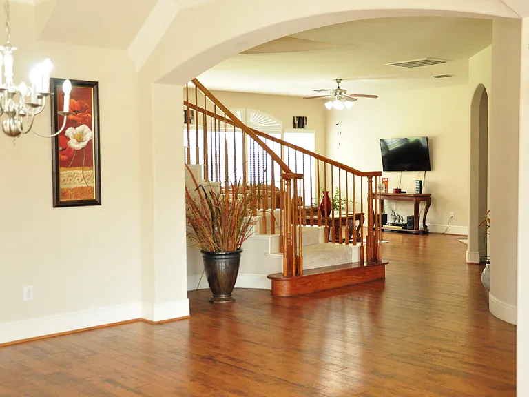 1312 Valley Vista Dr — Photo 7