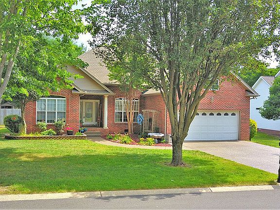 4th image of 217 Holly Ln