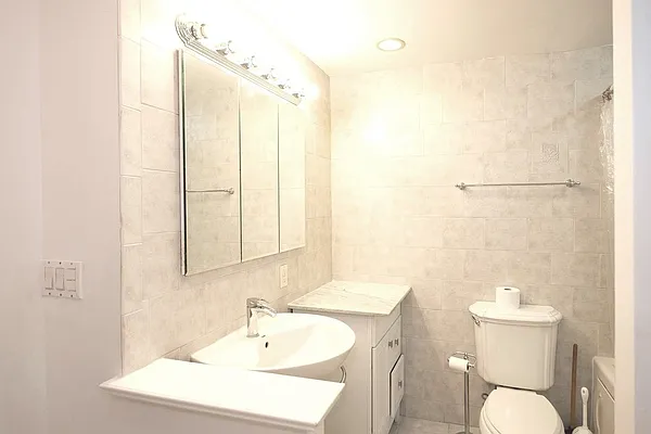 Rented by Corcoran | media 21