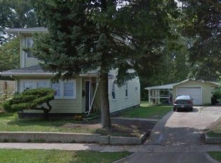 921 N 4th St, Champaign, IL 61820