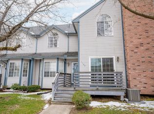 104 Johnson Rd APT 1105, Chicopee, MA 01022