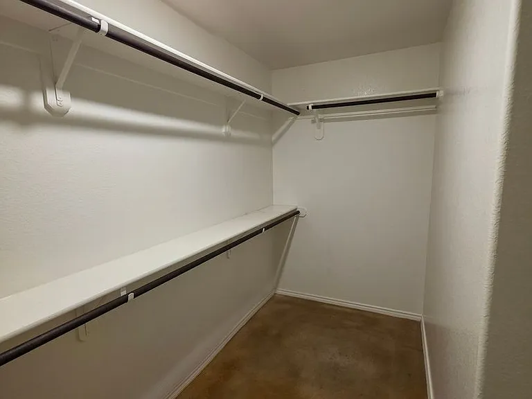 3103 Goblin Dr — Photo 13