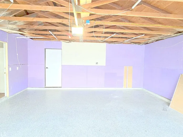 1368 N Balboa Ave — Photo 16