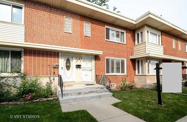 1st image of 4854 Louise St