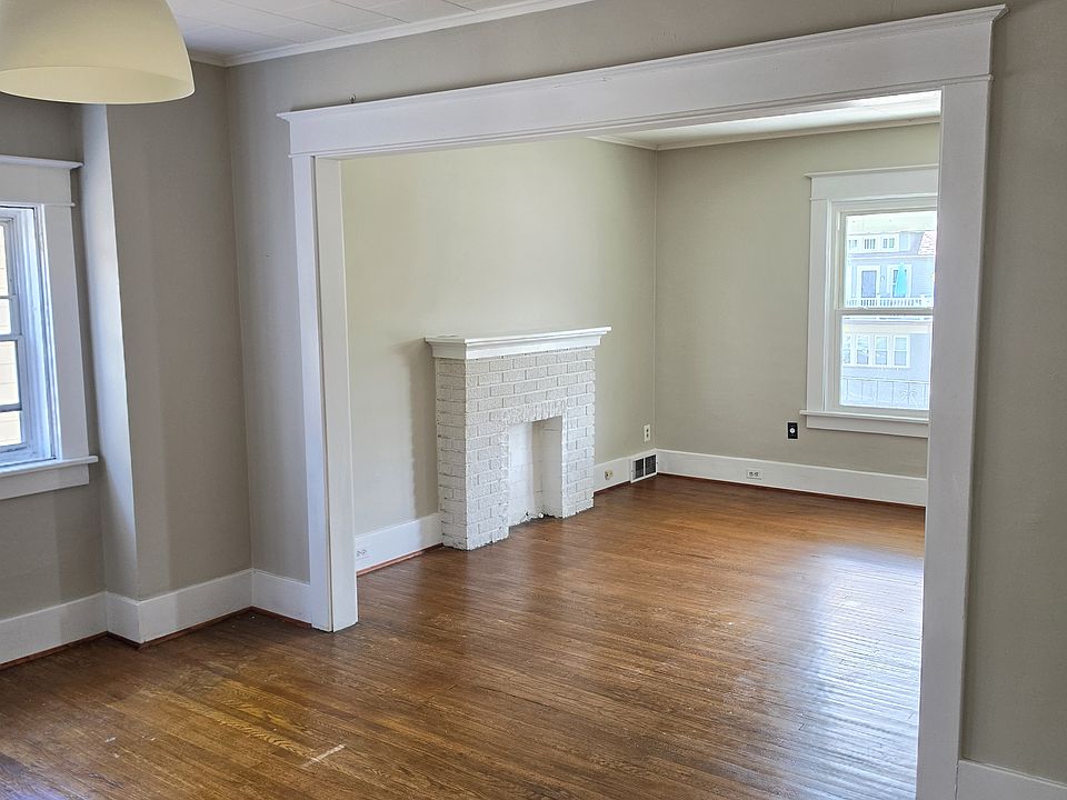 1st image of 339 Crestwood Ave