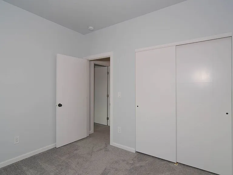 12402 E Broadway Ave — Photo 14