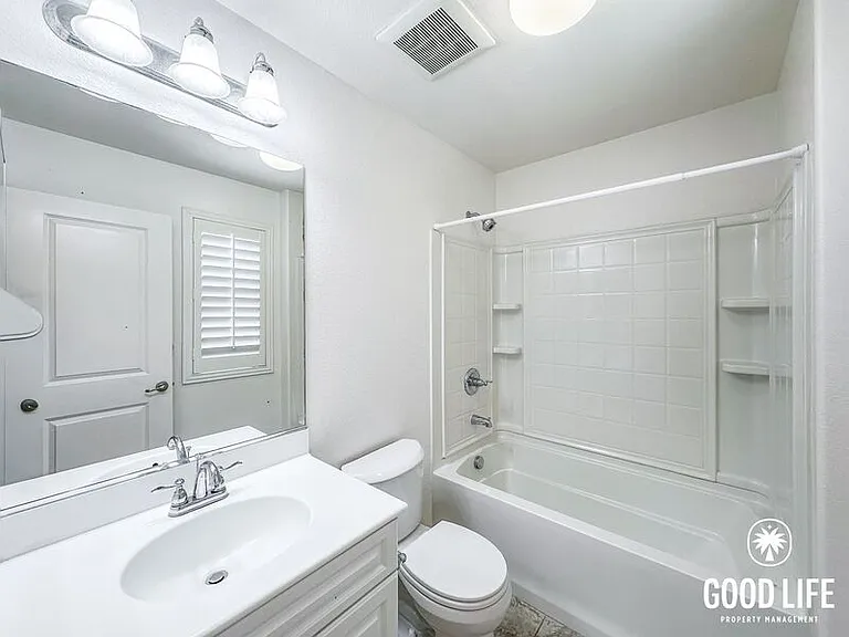 1823 Peach Ct #3 — Photo 15
