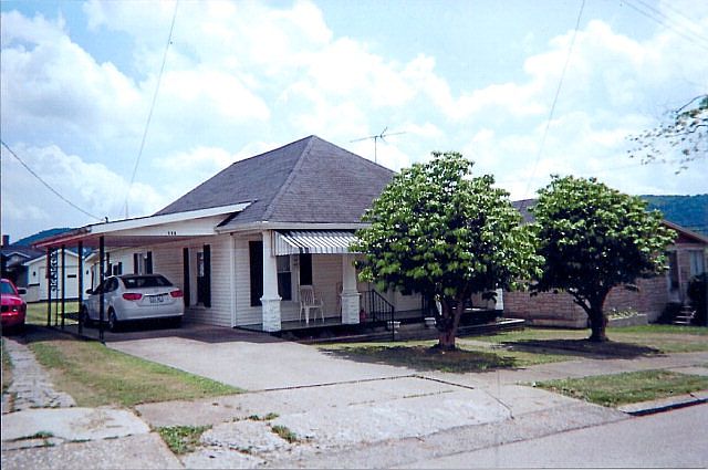 1st image of 129 Peyton Ave