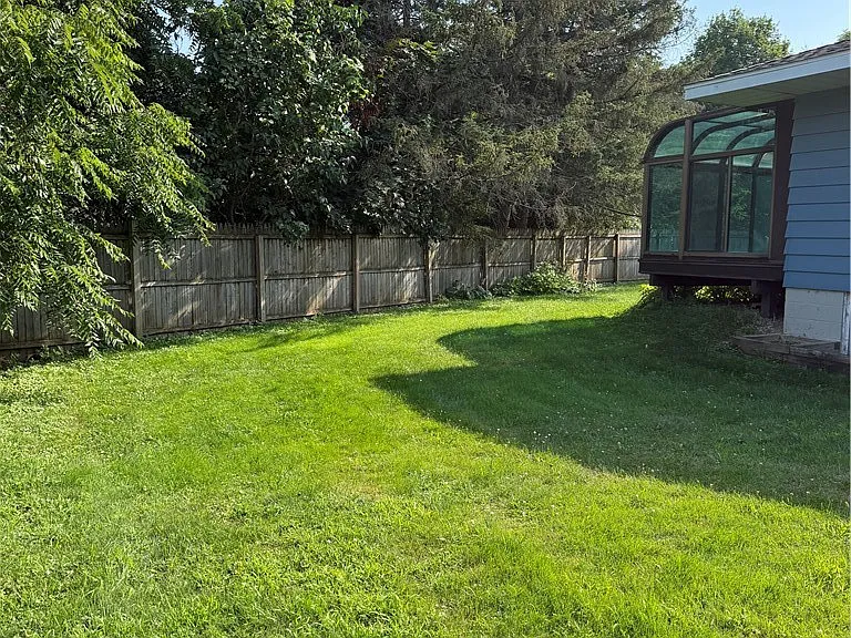 107 Hadley Dr — Photo 32