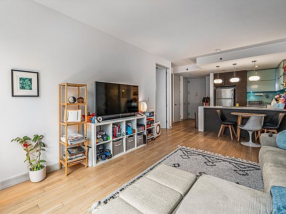 3rd image of 2145 44th Dr APT 2G